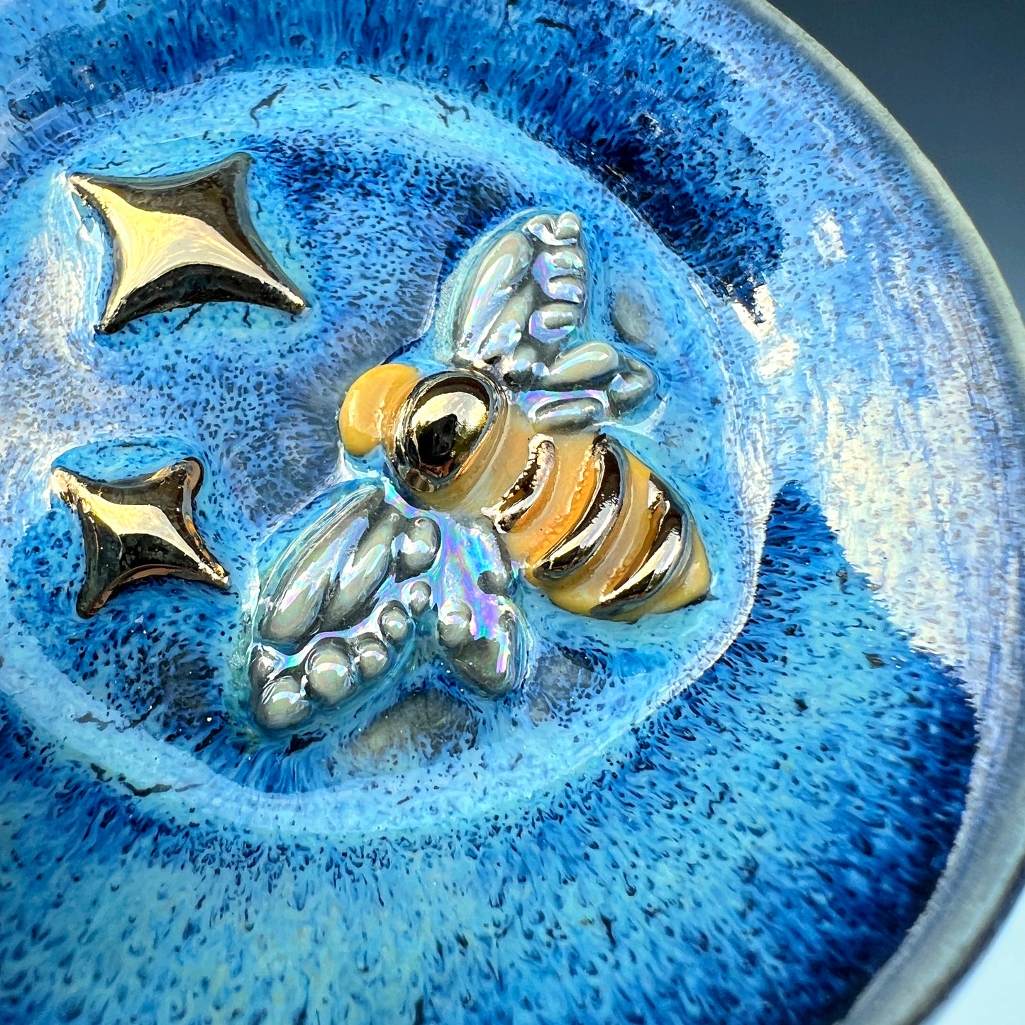 Mini Honey Bee Dish Round Iridescent Altar Gold Star Jewelry Tray