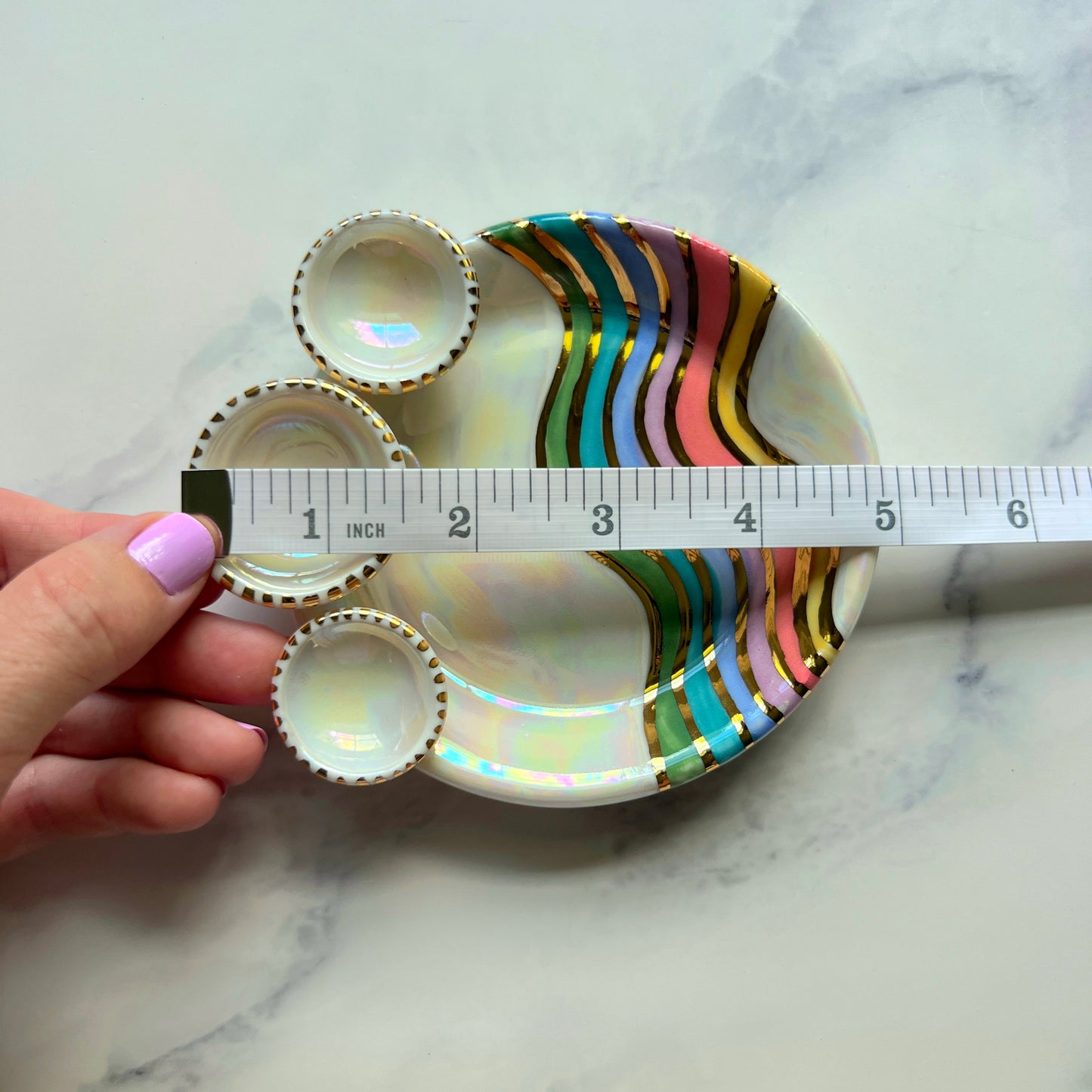 Wiggle Room - Rainbow Wiggle Infinity Tray C