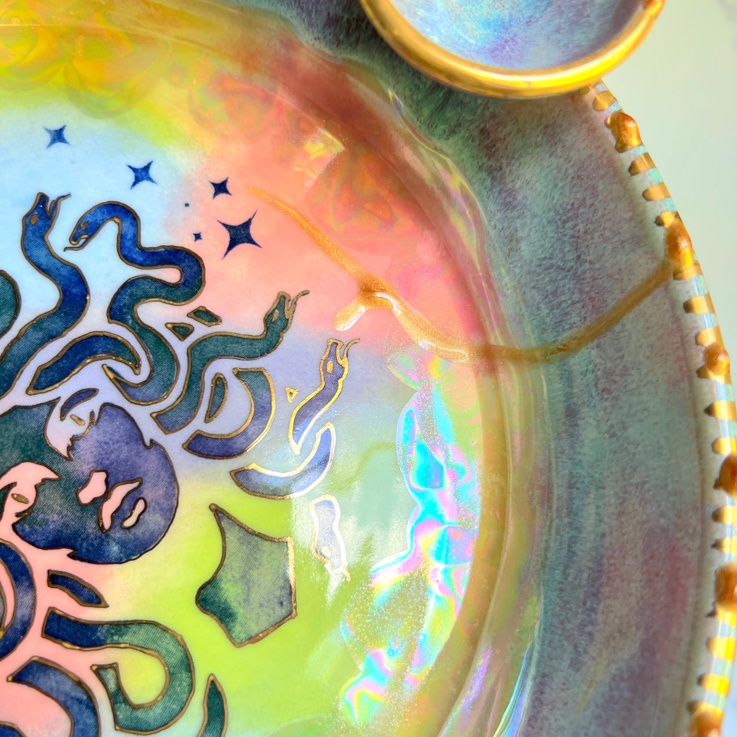 IMPERFECT Medusa Rainbow Infinity Tray