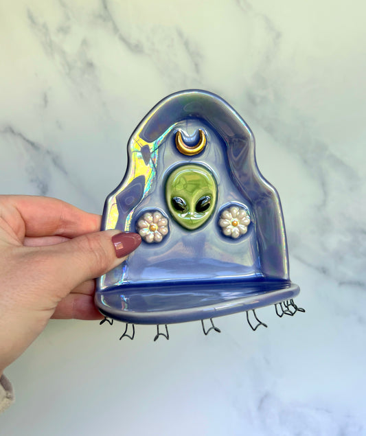 IMPERFECT Alien Daisy Wall Hanging Shelf, Ceramic Jewelry Hanger, Alter Arch Shelf