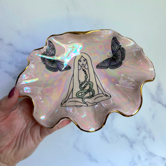Bol coquille de la déesse serpentine avec papillons