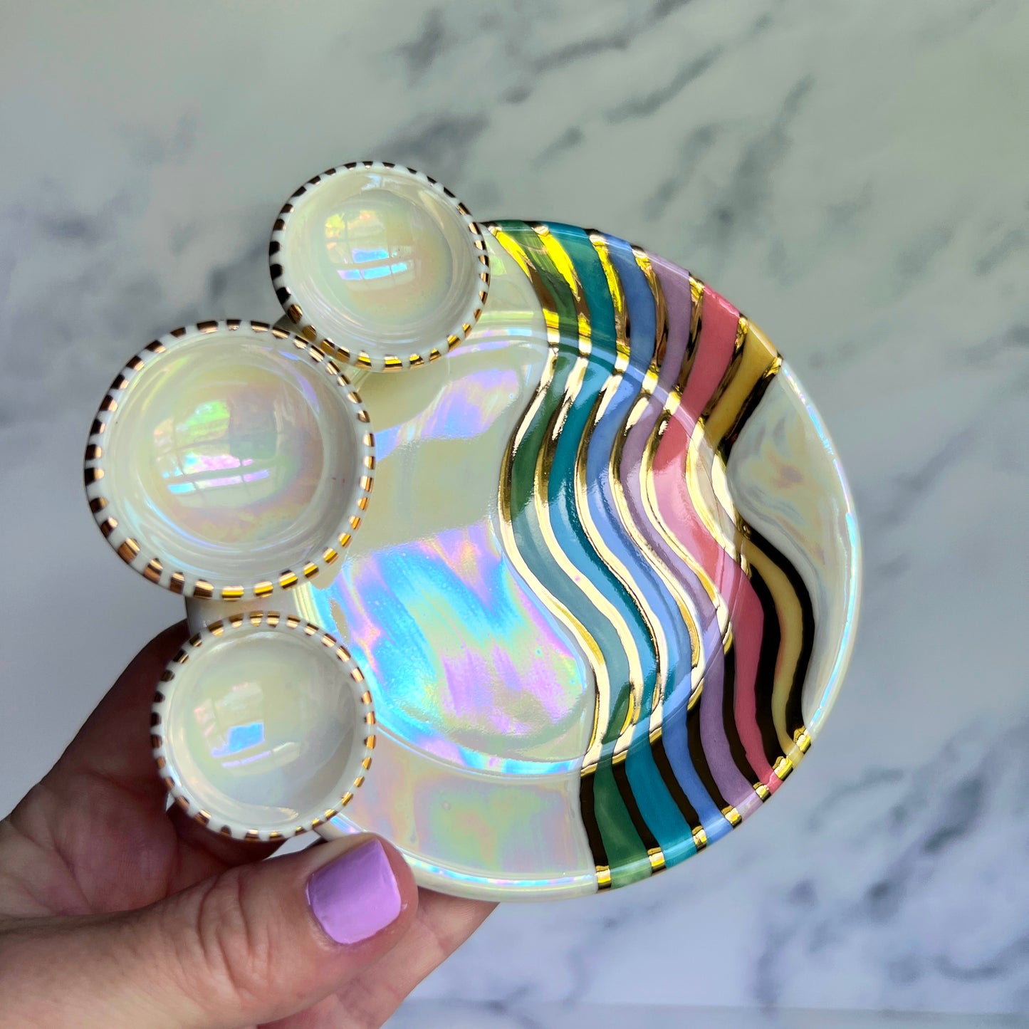 Wiggle Room - Rainbow Wiggle Infinity Tray C